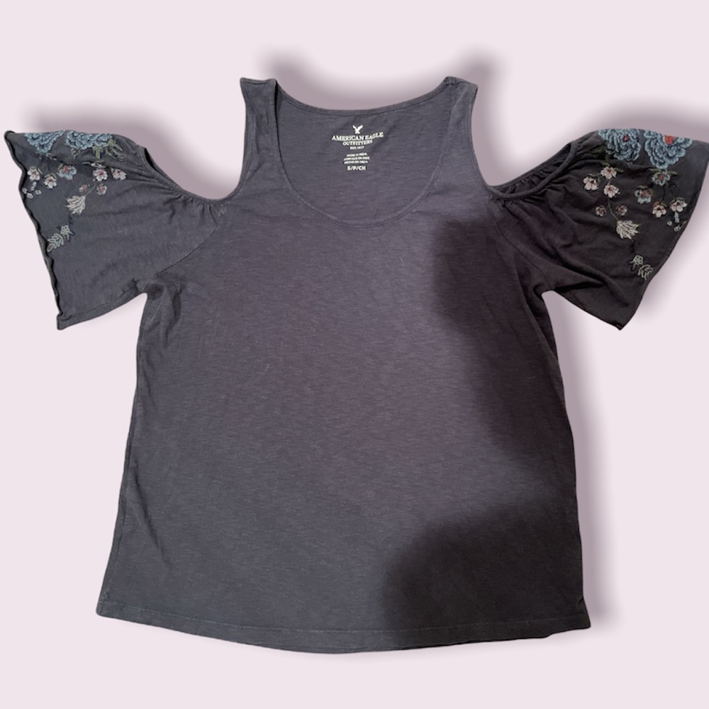 open shoulder short sleeve american eagle top
